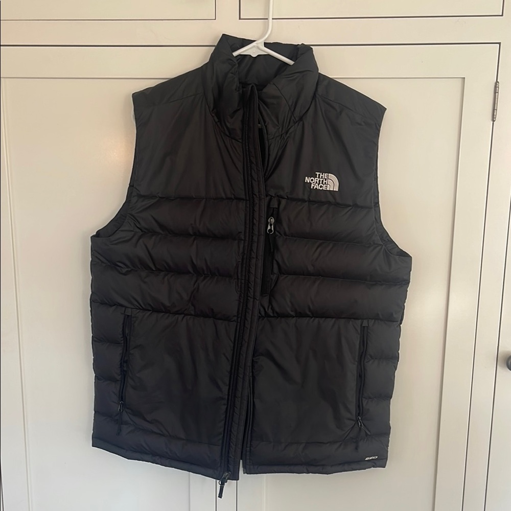 The North Face Men's Black Puffer Vest